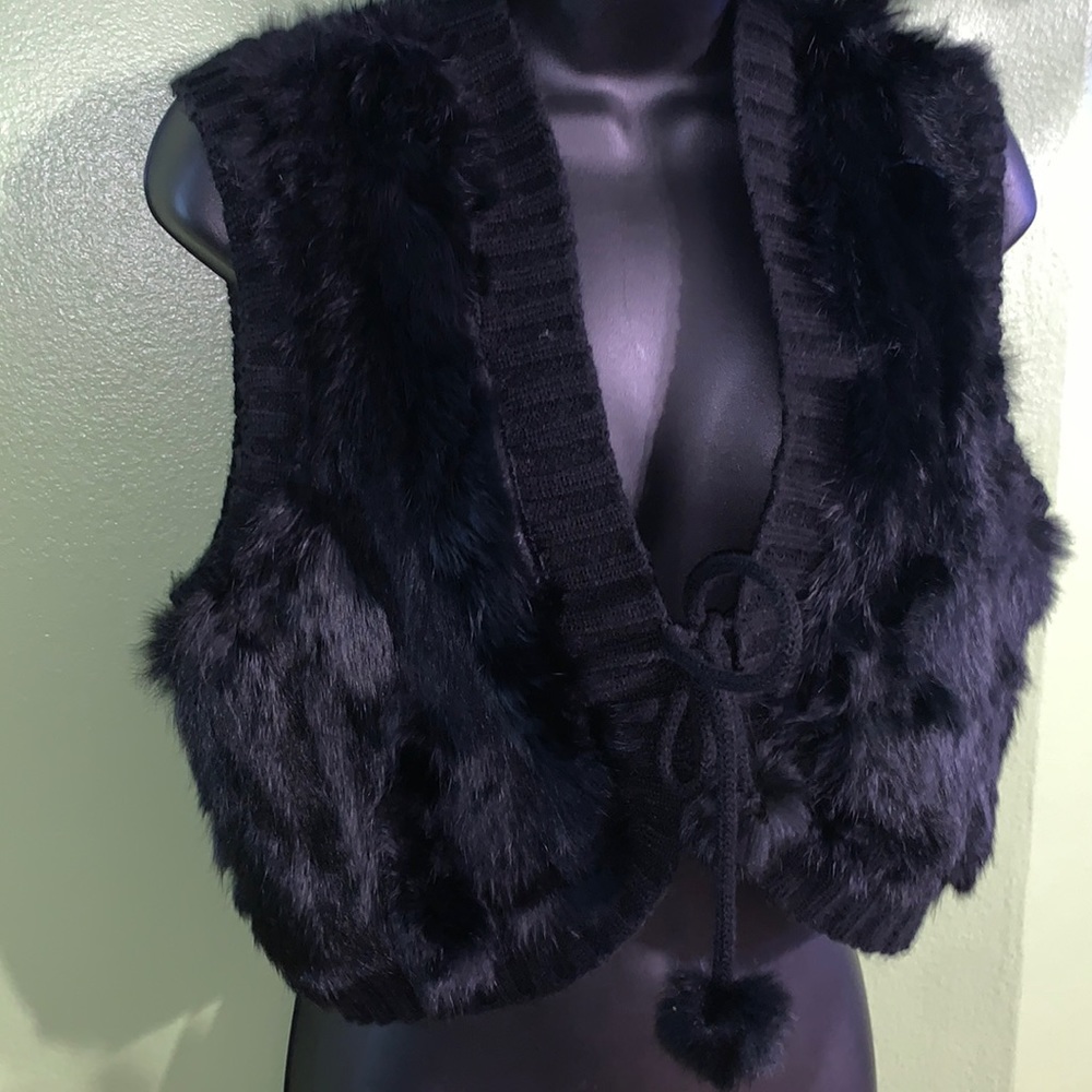 🔵 Jennifer j vest